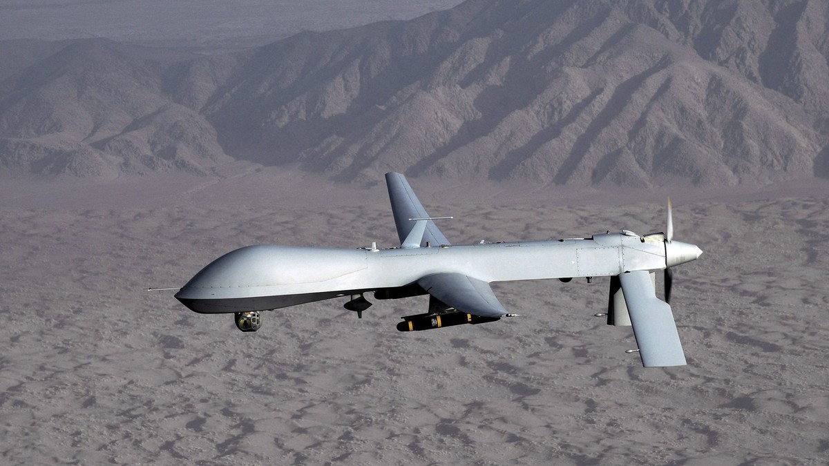 epa01969452 (FILE) An undated handout picture by the US Air Force shows a MQ-1 Predator unmanned aircraft in flight at an undiclosed location. According to reports insurgents in Afghanistan and Iraq h ...