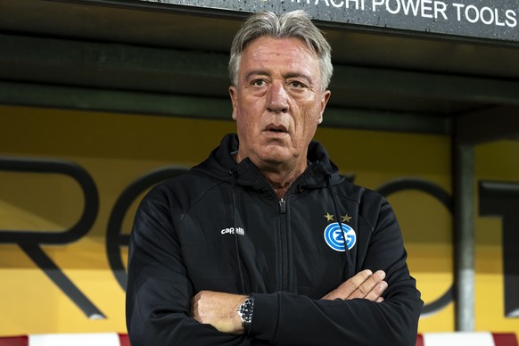 Trainer Marco Schaellibaum (GC) reagiert kurz vor dem Fussball Schweizer Cup, Runde 2, zwischen dem FC Thun und dem Grasshopper Club Zuerich, in der Stockhorn Arena in Thun, am Freitag, 13. September  ...