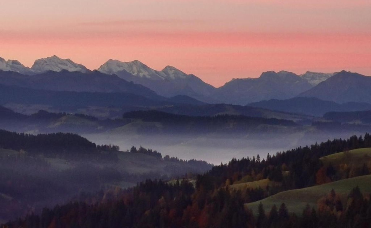 Bärnsicht Panorama Hotel Lüderenalp Rauszeit Kurze Nebelwanderungen