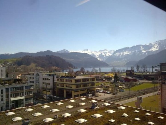 22 WCs mit grossartiger Aussicht, auf denen du mal kacken solltest
Die Hochschule Luzern hat auch eine schöne Aussicht.