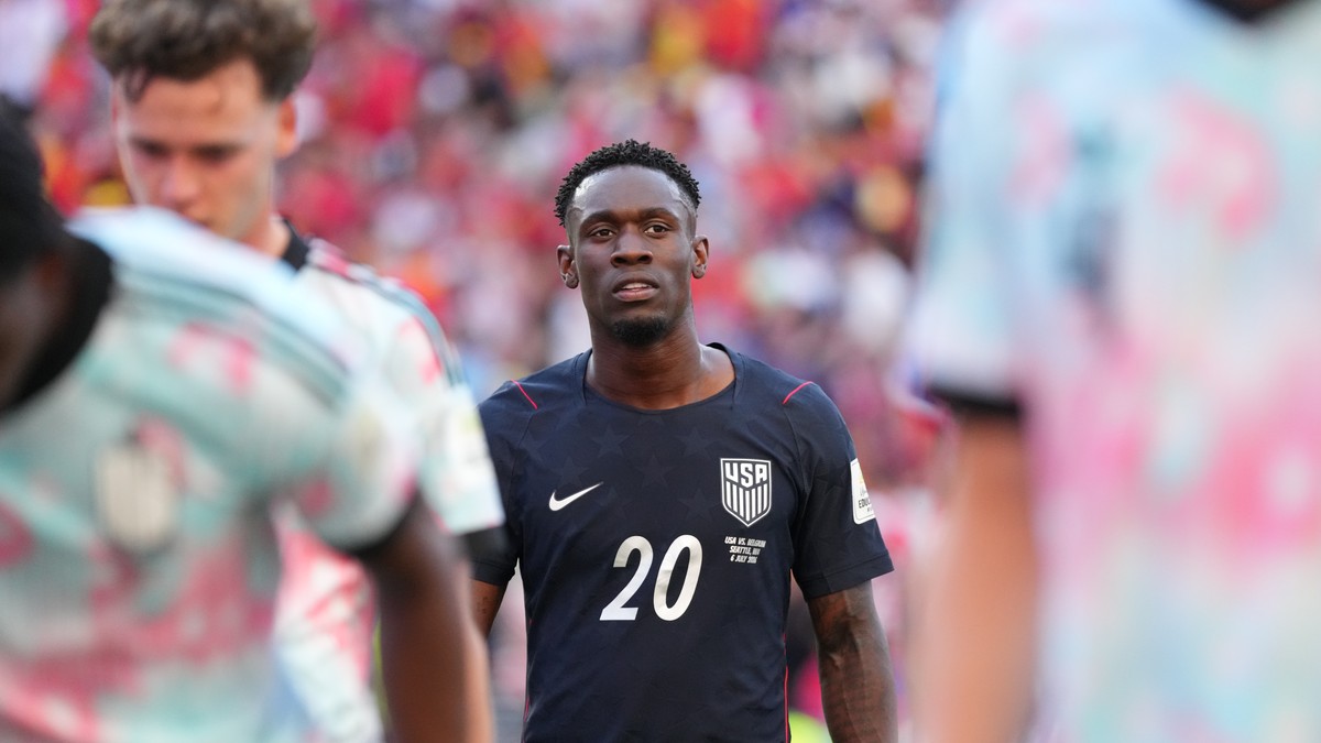 United States' Folarin Balogun (20) walks off the field after the first period during the World Cup round of 16 soccer match in Seattle, Monday, July 6, 2026. (AP Photo/Ted S. Warren)
Folarin Bal ...