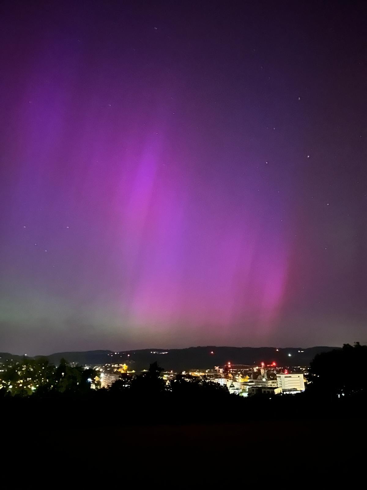 Polarlichter über Kloten.
