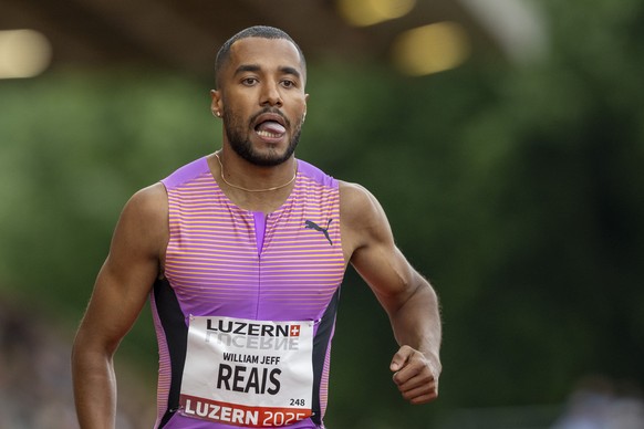 Jeff William Reais from Switzerland during the Men 200m race at the International Athletics Meeting in Lucerne, Switzerland, Tuesday, July 15, 2025. (KEYSTONE/Urs Flueeler)