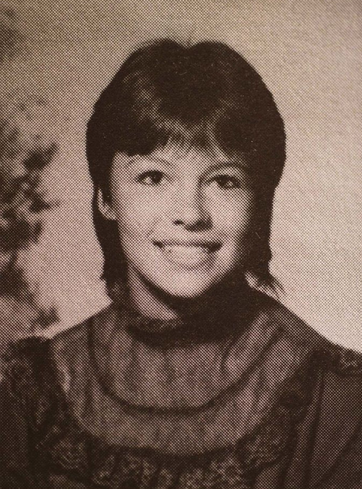 394924 02: Pamela Anderson (Back Row Far Left), Age 16, Poses For Her 1984 High School Yearbook Photo In Canada. (Photo By Getty Images)