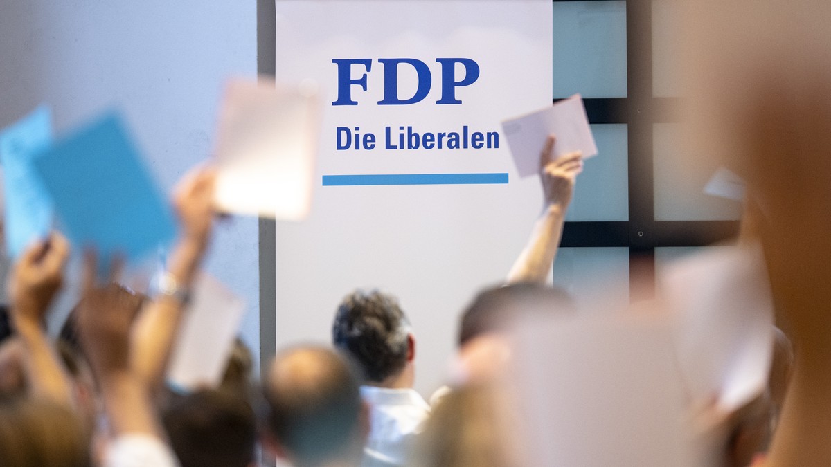 FDP-lanciert-nationalen-Wahlkampf-und-fasst-Abstimmungsparolen