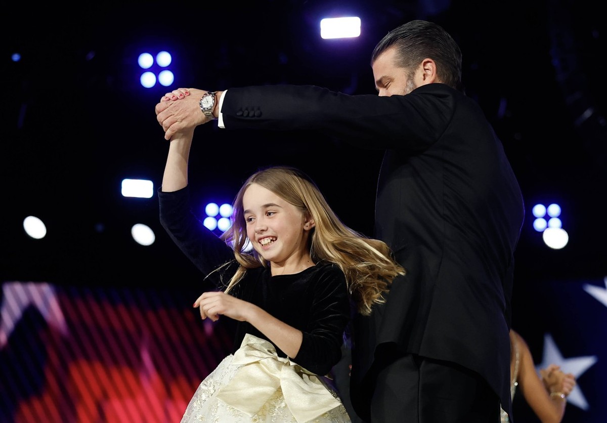 Inauguration of Donald Trump Commander-in-Chief Ball WASHINGTON, DC JANUARY 20 Chloe Trump dances with her father, Donald Trump Jr at the Liberty Inaugural Ball on January 20, 2025 in Washington, DC P ...