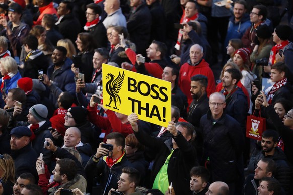 Britain Football Soccer - Liverpool v Manchester United - Premier League - Anfield - 17/10/16
Liverpool fans before the match
Action Images via Reuters / Carl Recine
Livepic
EDITORIAL USE ONLY. No ...