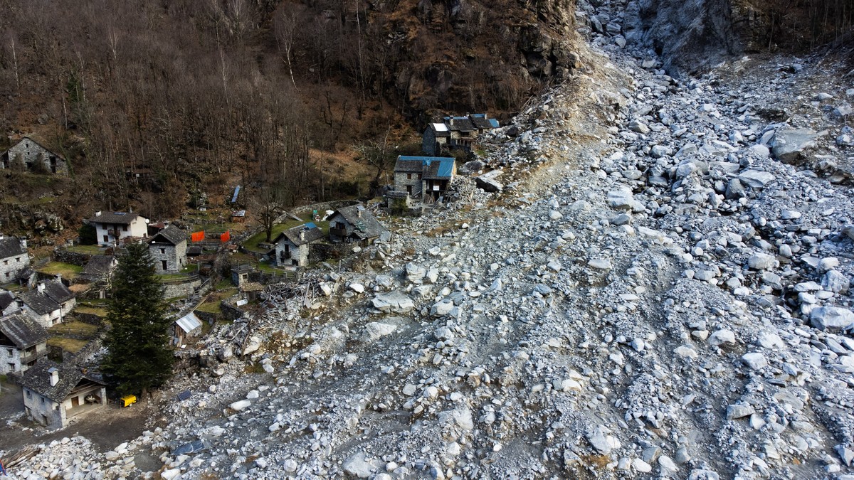 The situation in the small municipality of Fontana in Val Bavona with all the rubble and signs of the severe flooding that hit the Upper Maggia Valley, Wednesday, 18 December, 2024. On 21 June, there  ...