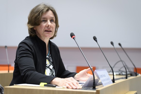 Colette Nova, Vize-Direktorin Bundesamt fuer Sozialversicherungen EDI, spricht waehrend einer Medienkonferenz ueber der Coronavirus (COVID-19), am Dienstag, 24. Maerz 2020 in Bern. (KEYSTONE/Anthony A ...