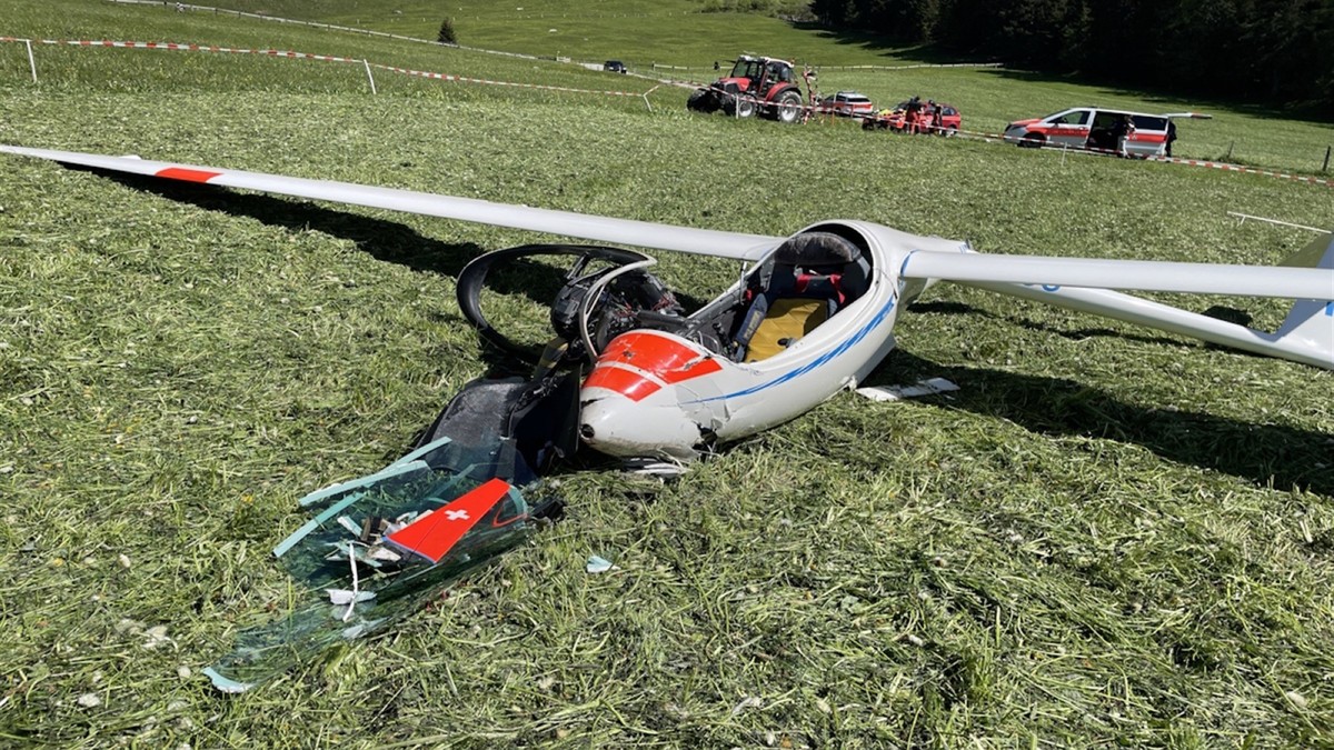 Pilot-verunfallt-bei-Landung-mit-Segelflugzeug-in-Parpan-GR