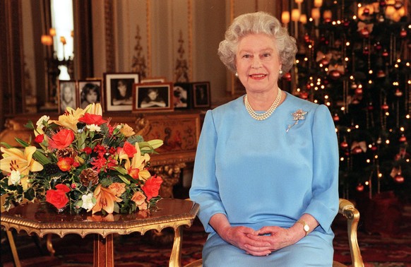 1998 Britain's Queen Elizabeth II makes her traditional Christmas Day broadcast. (Photo by Fiona Hanson - PA Images/PA Images via Getty Images)