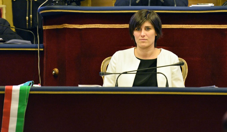 epa05430710 Turin Mayor Chiara Appendino during the first session of the new City Council in Turin, Italy, 18 July 2016. The anti-establishment 5-Star Movement (M5S) Turin mayoral candidate Chiara App ...