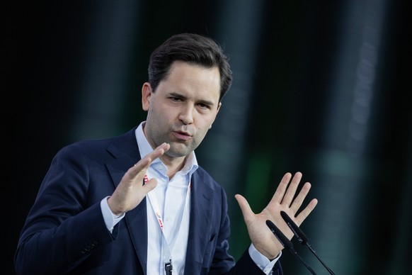 26.09.2025, Nordrhein-Westfalen, K�ln: Johannes Winkel, Bundesvorsitzender der Jungen Union, spricht beim 17. Bundesmittelstandstag der Mittelstands- und Wirtschaftsunion (MIT) in der Motorworld. Foto ...