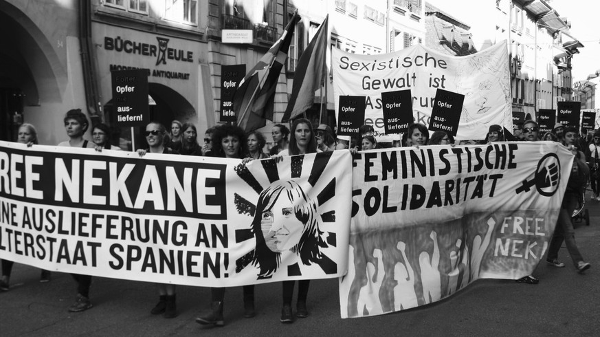 «Feministische Solidarität» – Frauen führen im September 2016 die Demonstration für Nekanes Freilassung an.&nbsp;