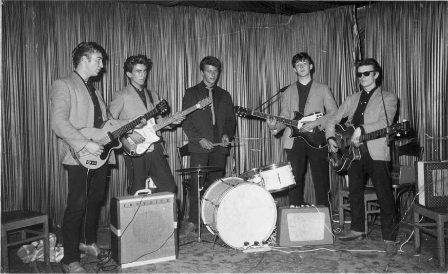 the beatles hamburg john lennon george harrison pete best ringo starr paul mccartney stuart sutcliffe http://playingonthemargin.com/music/the-beatles-in-hamburg/