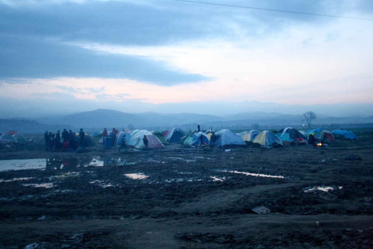 In Idomeni beginnt der erste regenfreie Tag seit zwei Wochen.&nbsp;