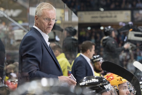 SC Bern Cheftrainer Kari Jalonen, beim Eishockey Meisterschaftsspiel der National League zwischen den SC Bern und dem HC Fribourg Gotteron, am Samstag, 9. September 2017, in der Postfinance Arena in B ...