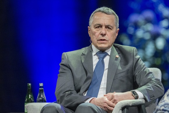 Bundesrat Ignazio Cassis bei einem Podiumgespraech anlaesslich des Swiss Media Forum vom Donnerstag, 15. Mai 2025 im KKL in Luzern. (KEYSTONE/Urs Flueeler).