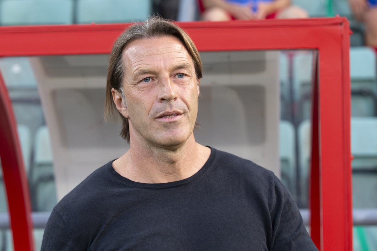 Paolo Tramezzani, coach of FC Sion, looks the game, during the Super League soccer match between FC Sion and BSC Young Boys, at the Stade de Tourbillon stadium, in Sion, Switzerland, Friday, July 31,  ...