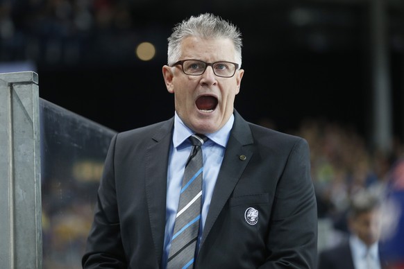 Zuerich, 09.10.2015, Eishockey NLA - ZSC Lions - HC Davos, Trainer Marc Crawford (ZSC). (Marc Schumacher/EQ Images)