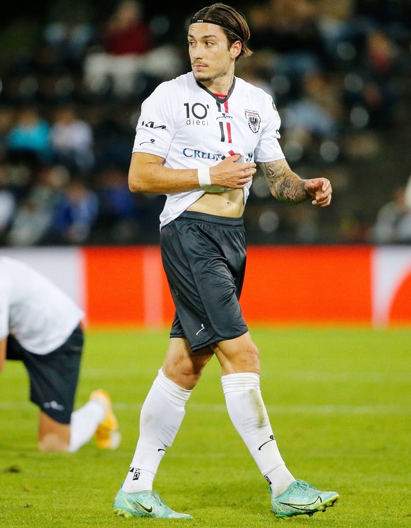 IMAGO / Geisser

Foto Manuel Geisser 27.08.2021 Aarau : Stadion Brügglifeld Aarau Saison 2021/2022 Herren Fussball Challenge League FC Aarau - FC Vaduz Kevin Spadanuda (FC Aarau) *** Photo Manuel Geis ...