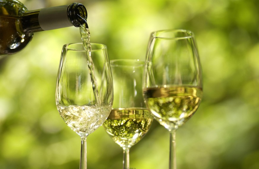 https://cont.ws/@yogaoumru/613355 vinho verde portugal portugiesischer wein grün wein alkohol trinken