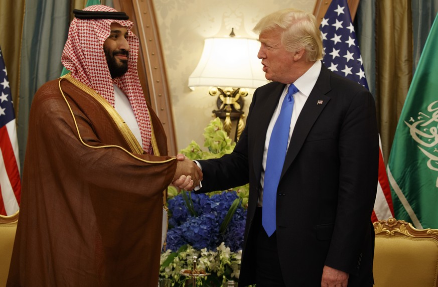 Saudi-Arabien soll US-Veteranen-Treff finanziert haben – in Trump-Hotels