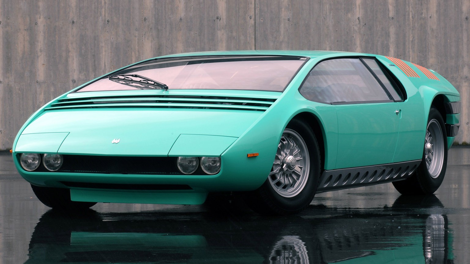 http://www.mad4wheels.com/contents/detail.asp?id_pic=303579 bizzarrini manta