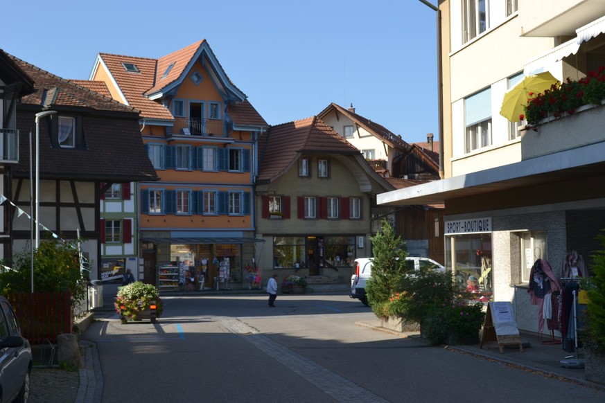 Schwarzenburg: Berner Mittelland, 7000 Einwohner, Postkartenidylle.