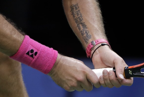 Stan Wawrinka, of Switzerland, prepares for a serve from Novak Djokovic, of Serbia, during the men&#039;s singles final of the U.S. Open tennis tournament, Sunday, Sept. 11, 2016, in New York. (AP Pho ...