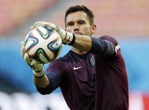 Ben Foster von West Bromwich Albion verletzt sich am Daumen und ist gegen die Schweiz nicht dabei.
