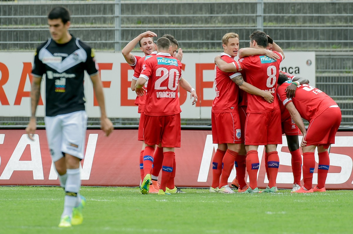 Sion kommt in Lugano nicht mehr aus dem Jubeln raus.
