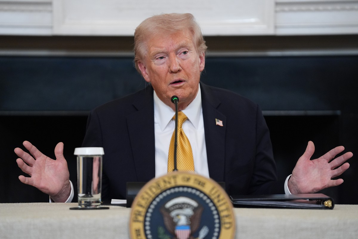 FILE - President Donald Trump answers questions from reporters during a roundtable on criminal cartels in the State Dining Room of the White House, Oct. 23, 2025, in Washington. (AP Photo/Evan Vucci,  ...