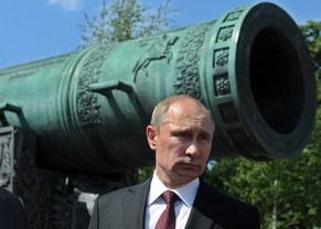 Die neuen Sanktionen zielen auf Putins&nbsp;Finanz-, Energie- und den Militärsektor.