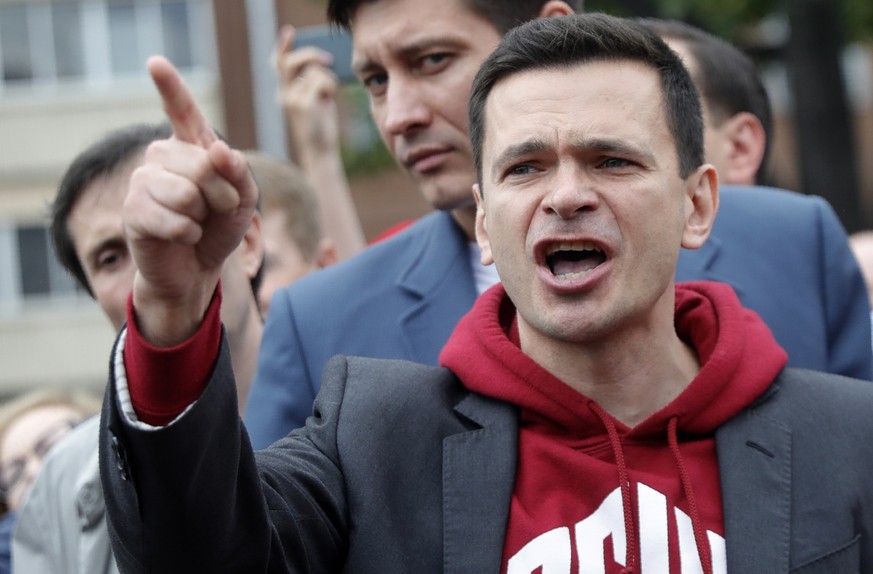 Russischer Oppositionspolitiker nach Haft wieder festgenommen