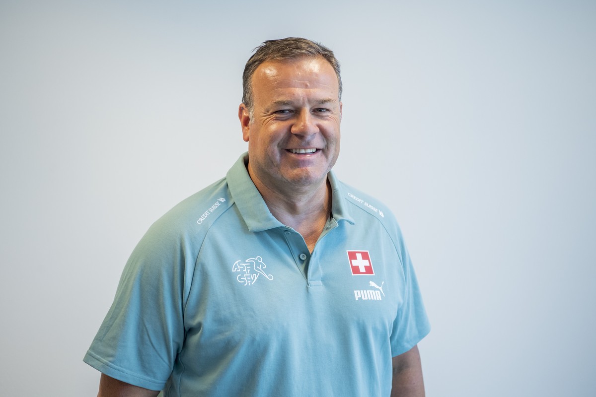 Der Schweizer Fussballtrainer Patrick Rahmen posiert anlaesslich seiner Praesentation als als neuer Nationaltrainer der U21 Nationalmannschaft, am Donnerstag, 14. Juli 2022, im Hotel Radisson in Luzer ...