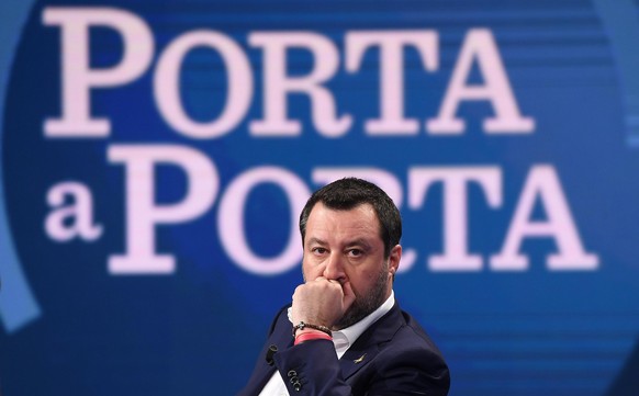 epa08173322 Italian Lega party&#039;s Secretary, Matteo Salvini, attends the Raiuno Italian program &#039;Porta a porta&#039; conducted by Italian journalist Bruno Vespa in Rome, Italy, 28 January 202 ...