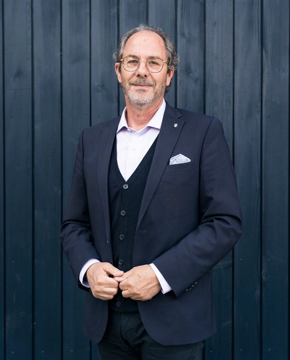 Adrian Schmitter (67) ist Verwaltungsratspräsident der Insel Gruppe und führte das Regionalspital Emmental und das Kantonsspital Baden.