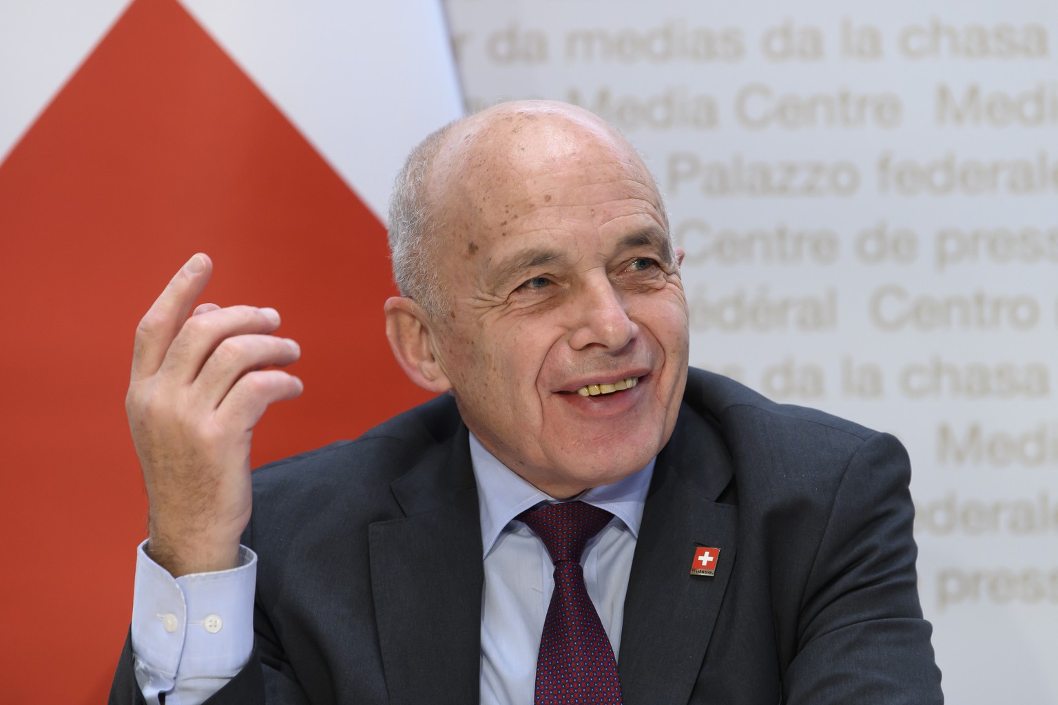 Bundesrat Ueli Maurer, spricht waehrend einer Medienkonferenz ueber das OECD / G20-Projekt zur Besteuerung der digitalisierten Wirtschaft: Umsetzung der Mindestbesteuerung in der Schweiz, am Donnersta ...