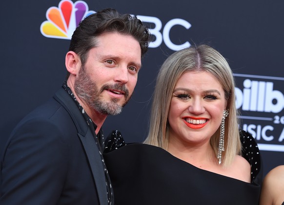 FILE - Brandon Blackstock, from left, Kelly Clarkson appear at the Billboard Music Awards on May 20, 2018, in Las Vegas. (Photo by Jordan Strauss/Invision/AP, File)
Brandon Blackstock,Kelly Clarkson,S ...