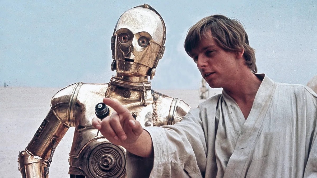 Schauspieler Mark Hamill als Luke Skywalker mit C-3P0 in "Star Wars Episode IV": In Tunesien wird Lukes Tatooine-Höhle zum Hotelzimmer für Fans.