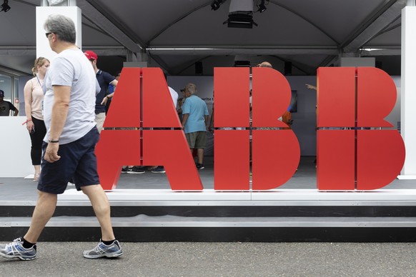 An ABB logo pictured at the Formula E race in Zurich, Switzerland, on June 10, 2018. (KEYSTONE/Gaetan Bally)