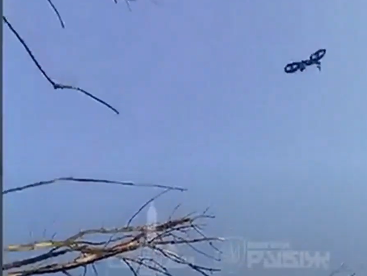Ukrainische Soldaten retten Kameraden mit E-Bike