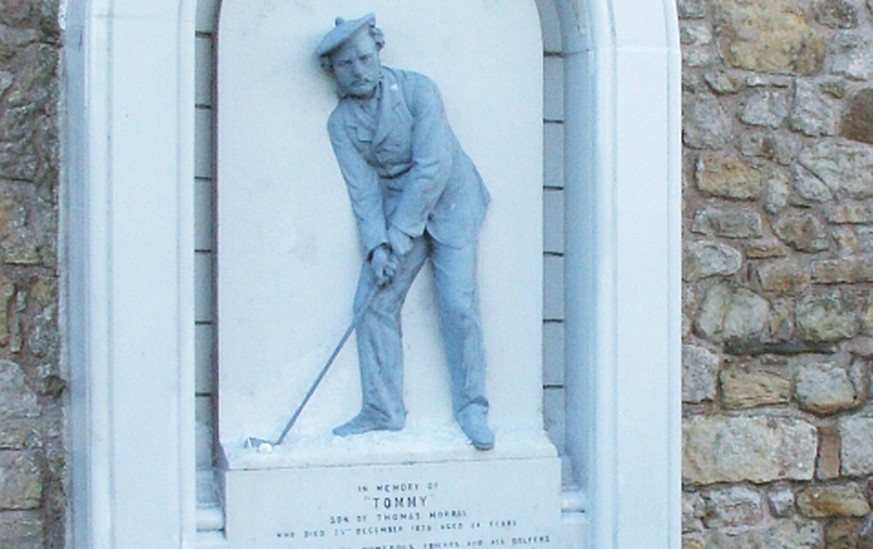 Das Grabdenkmal von Young Tom Morris in St.Andrews.