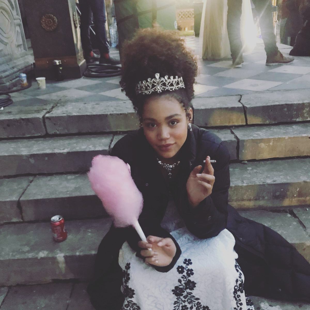 ruby barker am set von bridgerton

https://www.instagram.com/p/CJdzvqrDi8q/