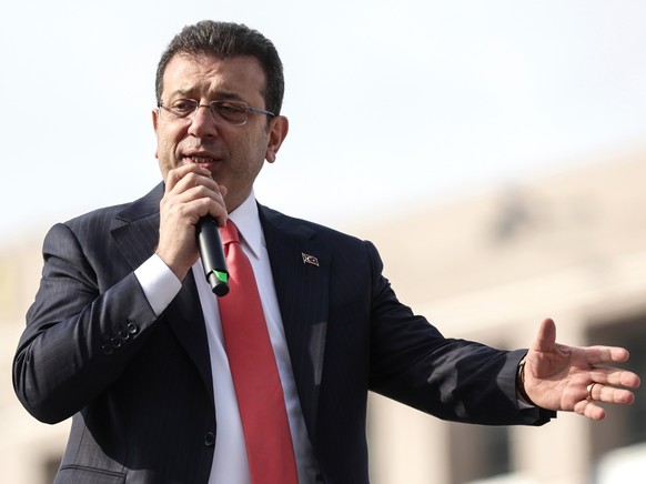 epa11973060 (FILE) Istanbul Mayor Ekrem Imamoglu speaks to supporters gathered in front of the Istanbul Courthouse, in Istanbul, Turkey, 31 January 2025 (re-issued 19 March 2025). One day after Imamog ...