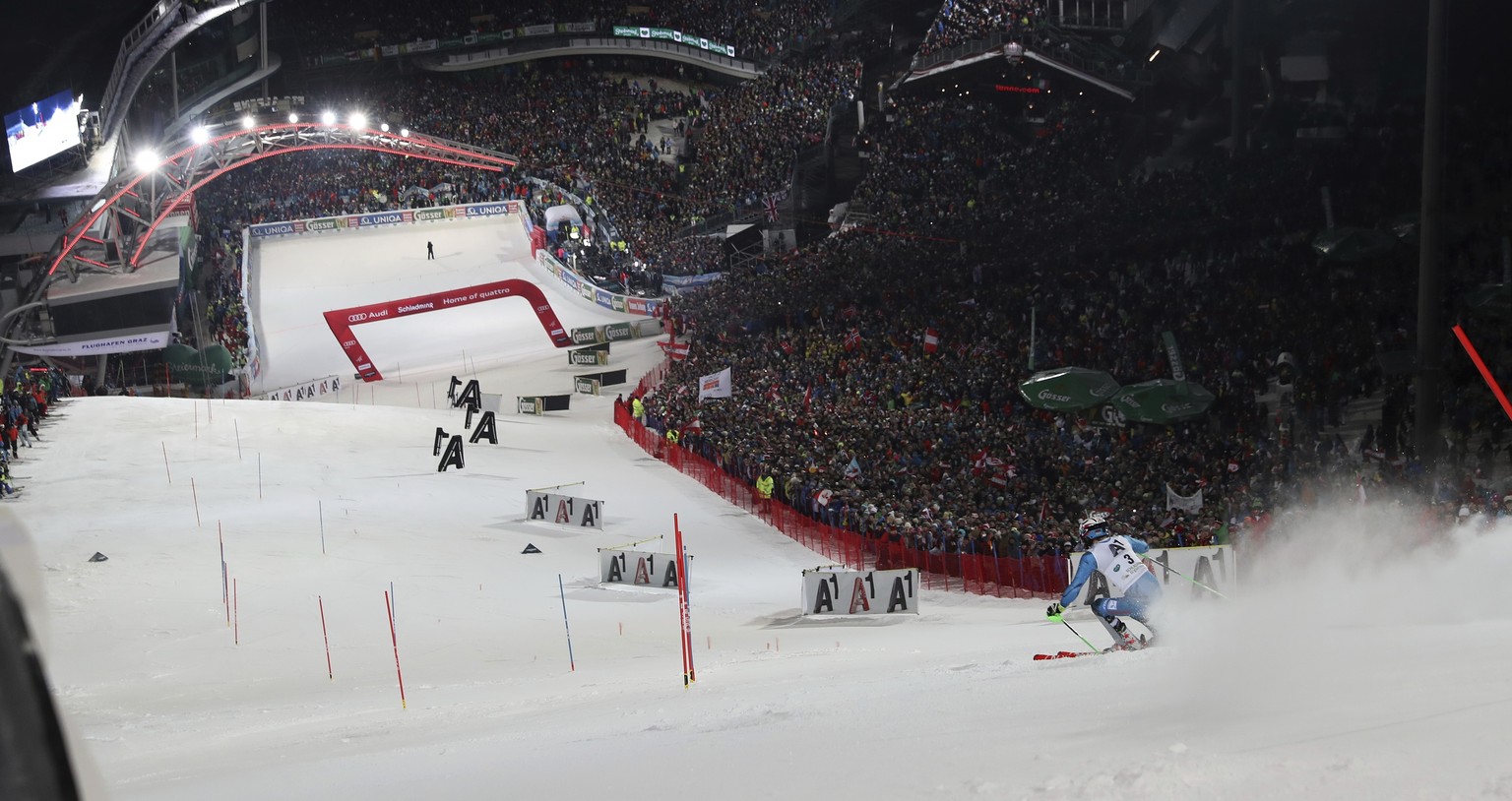 Norway&#039;s Henrik Kristoffersen competes during an alpine ski, men&#039;s World Cup slalom, in Schladming, Austria, Tuesday, Jan. 23, 2017. (AP Photo/Shinichiro Tanaka)