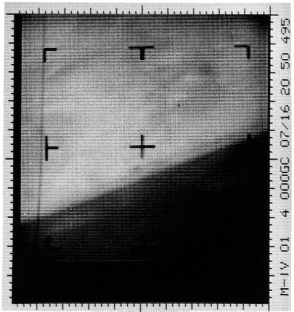 mars mariner 4 erstes bild vom mars nasa 
This is an enhanced contrast version of the first Mars photograph released on July 15, 1965. This is man first close-up photograph of another planet, a photog ...