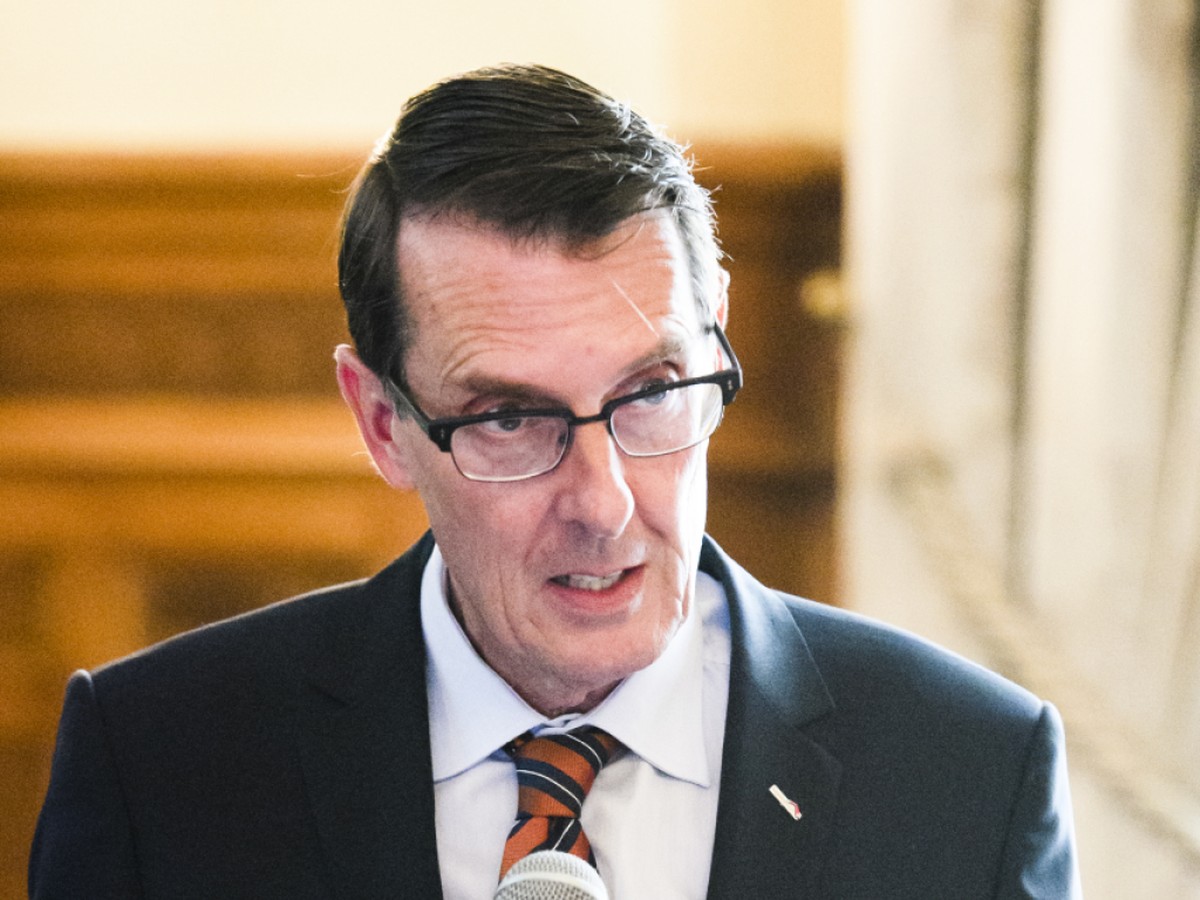 Andreas Züllig, Präsident von Hotellerie Suisse, warnt vor den Folgen der Pandemie (Archivbild).