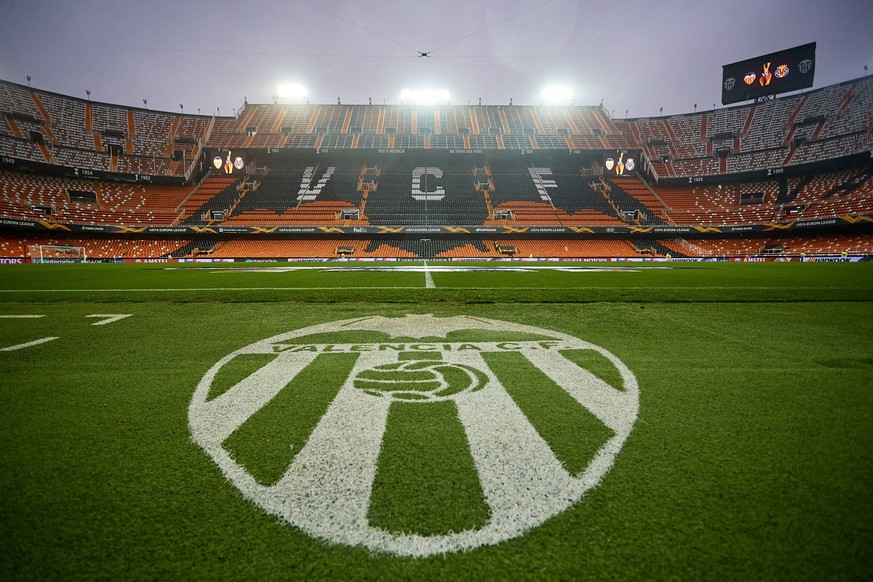VALENCIA, SPAIN - APRIL 18: General view inside the stadium prior to the UEFA Europa League Quarter Final Second Leg match between Valencia and Villarreal at Estadi de Mestalla on April 18, 2019 in Va ...